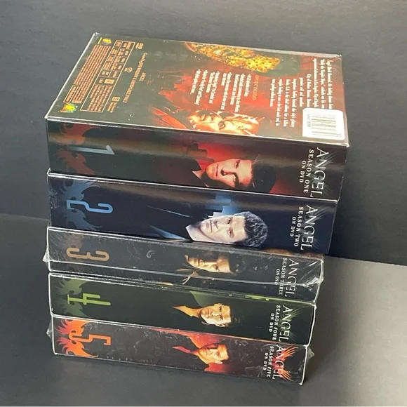 Angel: The Complete Series (DVD Seasons 1-5) David Boreanaz, Charisma Carpenter